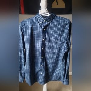 Men's Banana Republic medium long sleeve button down shirt